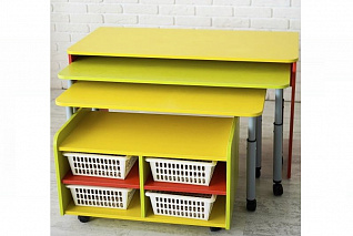 Многофункциональный детский стол с набором корзин «Приоритет» Поместим все