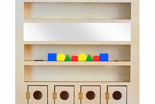 Настенный модуль «Объемные тела и зеркала» «Умничка»