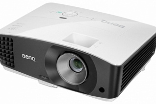 Кинотеатральный проектор BenQ TH670