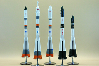 Коллекция моделей ракет носителей на базе Р7 (М1:100)