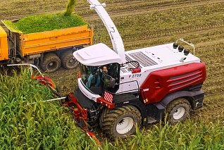 Кормоуборочный комбайн RSM F 2750